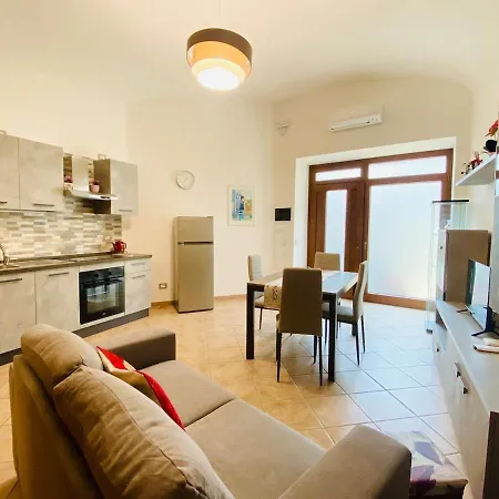 Appartamento-la Perla Nel Borgo * Anguillara Sabazia
