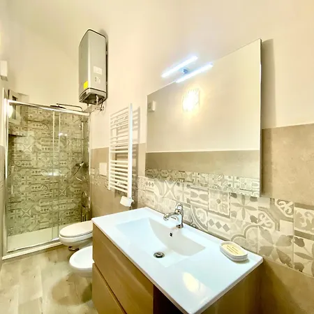 Lägenhet Appartamento-la Perla Nel Borgo *
